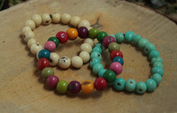 Armband "Azaipu" aus Azai Beeren mit elastischem Armband - in verschiedenen Farben – Bild 13