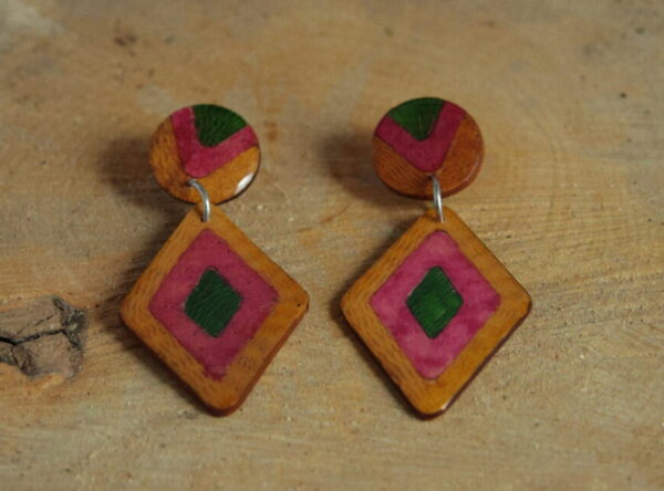 Ohrringe "Kaliberet" in der Farbe bunt (Stecker)