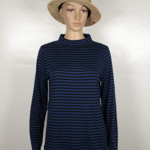 Ringel Turtleneck von Alma & Lovis in der Farbe twilight