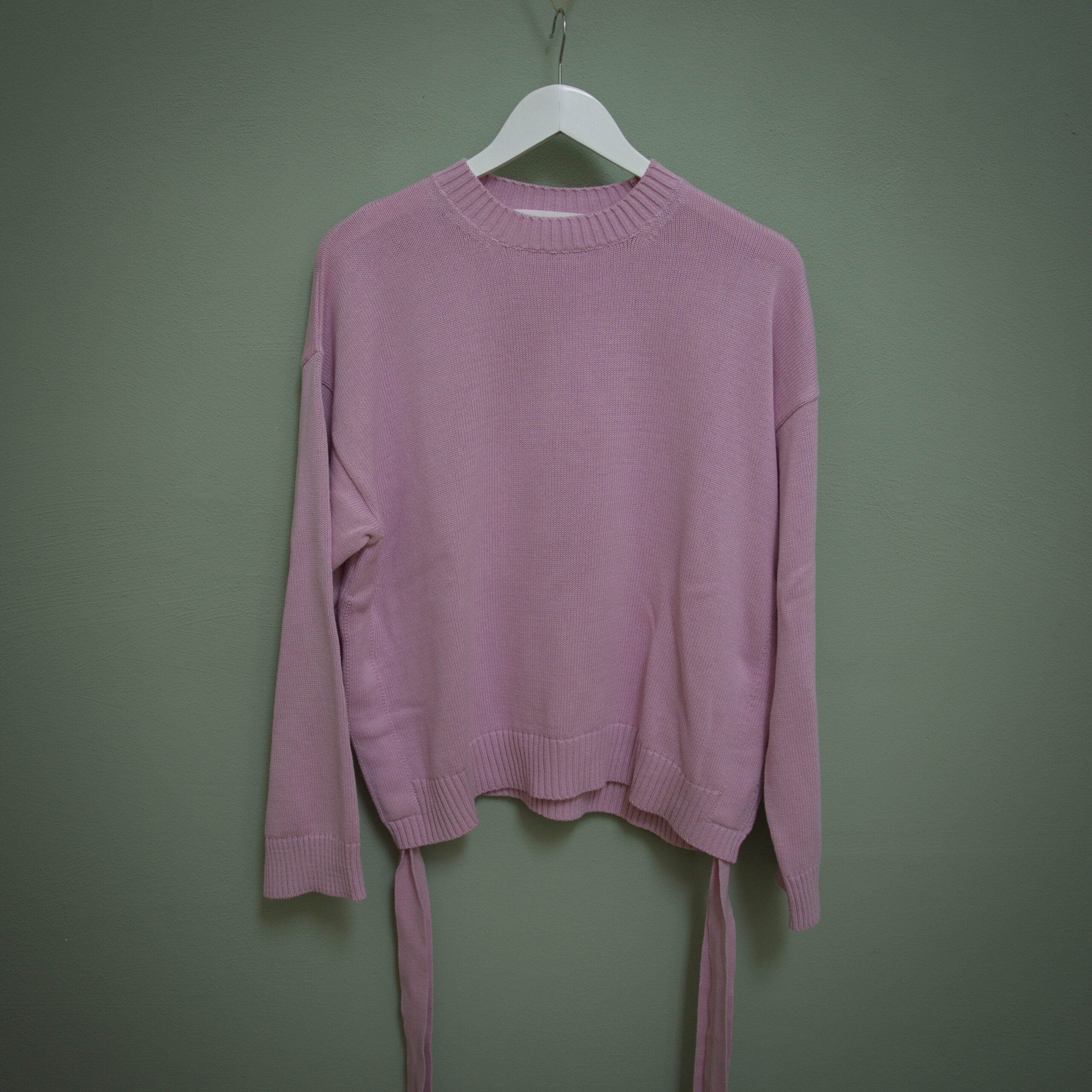 TIE SWEATER von JAN N JUNE in der Farbe light orchid